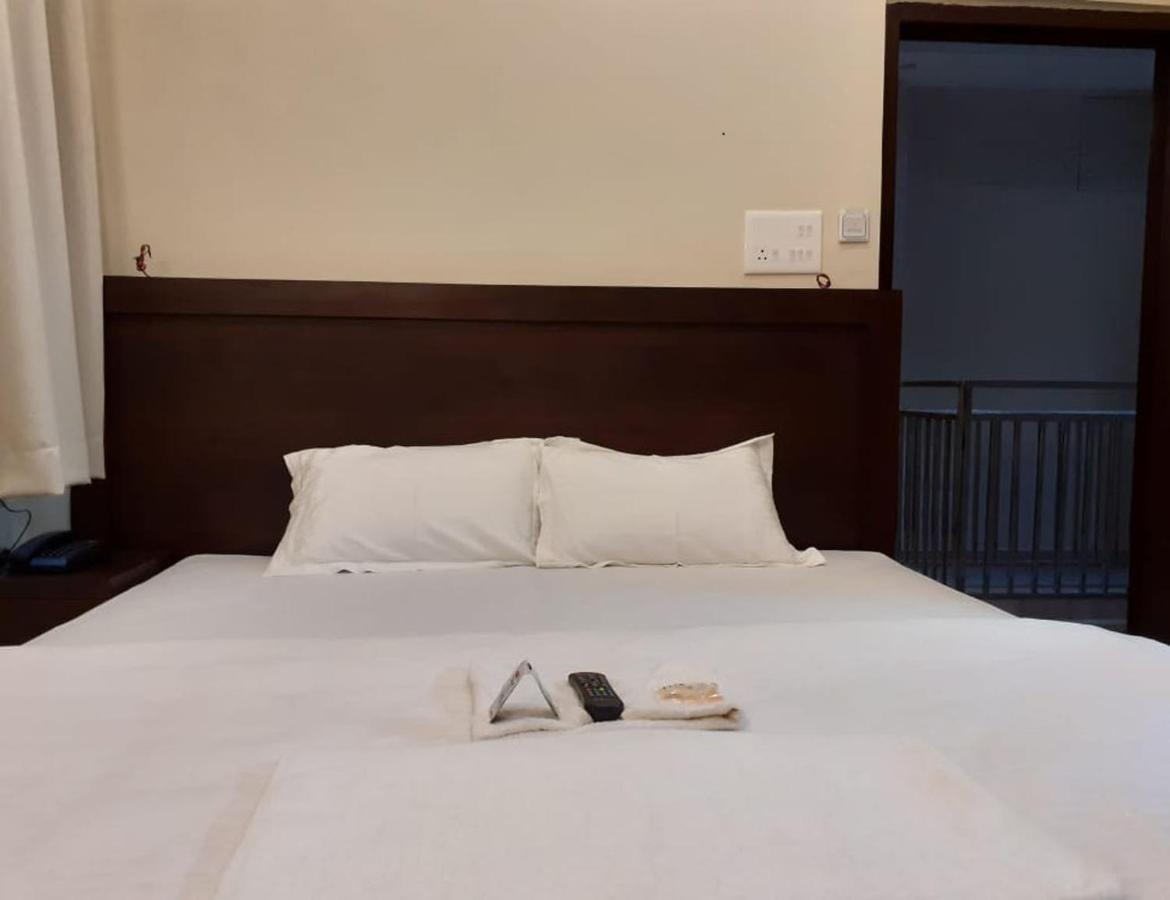 Hotel Artika Inn Варанасі Екстер'єр фото